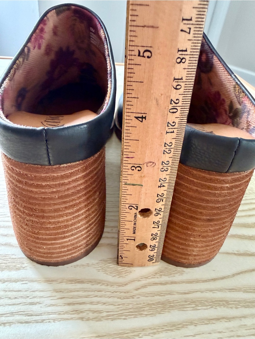 KORKS Black Leather Slip-On Mules - Picture 4 of 4